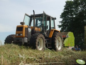 Renault + Claas rollant 44