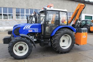 Kosiarki wysięgnikowe i Farmtrac 690DT wersja komunalna pod patronatem ROLMEX