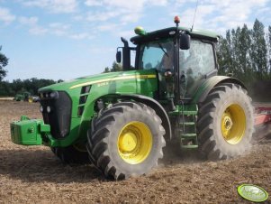 John Deere 8295R