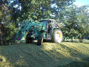 John Deere 6400