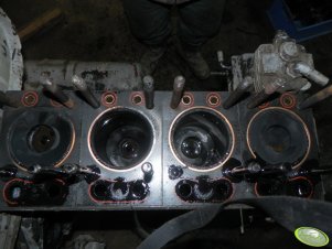 Ursus C-360 - Silnik 