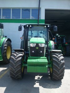 John Deere 5090R