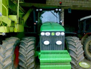 John Deere 8130