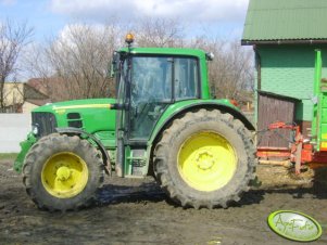 John Deere 6430