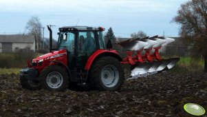 Massey Ferguson 5450 + Kuhn