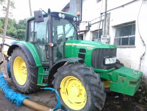 John Deere 6430