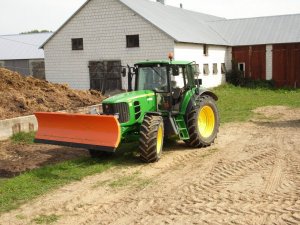 John Deere 6630