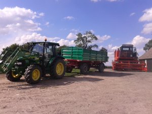 John Deere 5820 & HL80.11 & Bizon Z056