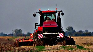 Case Quadtrac 500 + Horsch 6m.