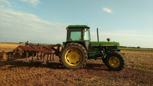 John Deere 3050