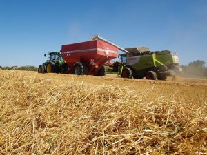 John Deere 8360 R + Horsch Titan 34 UW