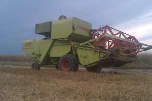 Claas Compact 25