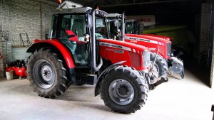 Massey Ferguson 5435