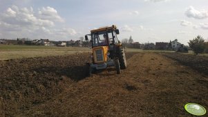 Ursus C-360-3P & pług