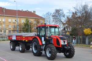 Zetor Proxima 90 z przyczepą Metal-Fach