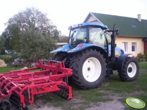 NH TS 135A + agregat Wicher 4m