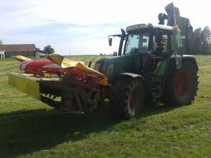 Fendt 412 Vario & Claas Disco 3050 Plus, Pottinger Alfa Motion