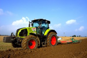 Claas AXION 810 & Kverneland EM100