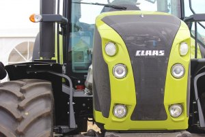 Claas Arion 620