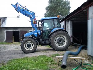 New Holland TD5050