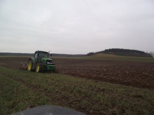 John Deere 6530
