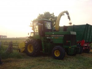 John Deere 5730