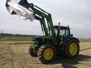 John Deere 6330