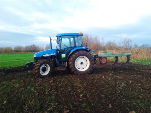 New Holland TD5050