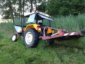 Ursus C-360 3P + kosiarka sadownicza