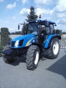 New Holland T5040