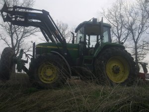 John Deere 7600