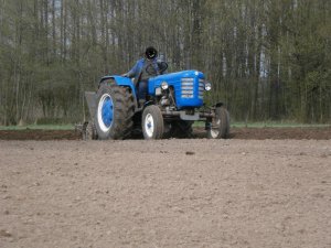 Zetor 3011 + Sadzarka S-208