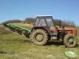 Zetor 6945 + plug ruski