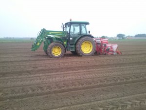 John Deere 5100r & Gaspardo