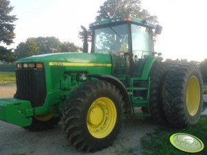 John Deere 8400