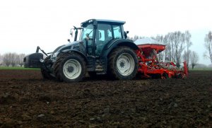 Valtra N103H5 + Kverneland KLH+DA