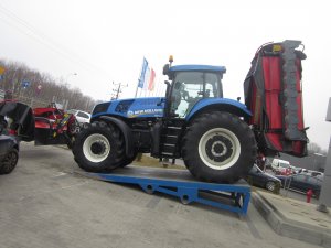 New Holland T8 390