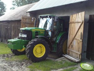 John Deere 6330