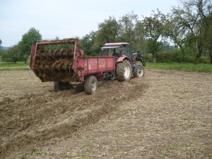 Zetor 7540 & rozrzutnik Welger ls 320