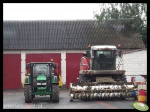 John Deere 5100R