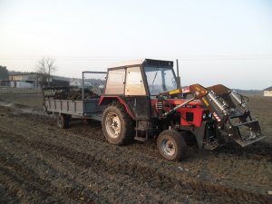 Zetor 5211 + rozrzutnik