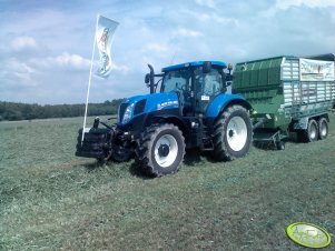 New Holland T7