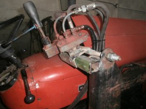 Mocowanie rozdzielacza