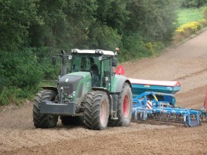 Fendt 927 Vario + Farmet Kompaktomat K600 + Sulky Solo Reguline