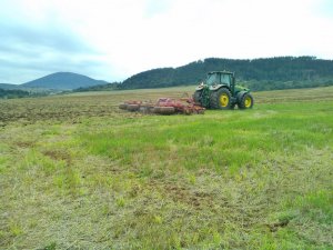 John Deere 8430 + Vaderstad Carrier 650