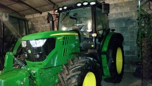 John Deere 6125R