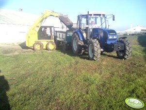 Farmtrac 690 DT i rozrzutnik