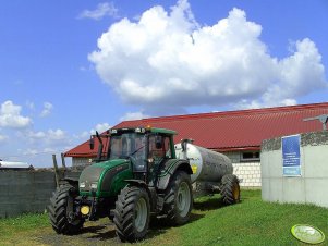 Valtra N111 + Joskin 8400 ME