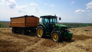 John Deere 5720 + Wielton 12