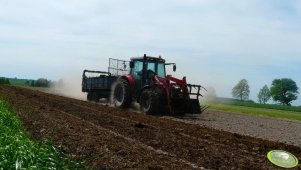 Massey Ferguson 5450 + Rozrzutnik